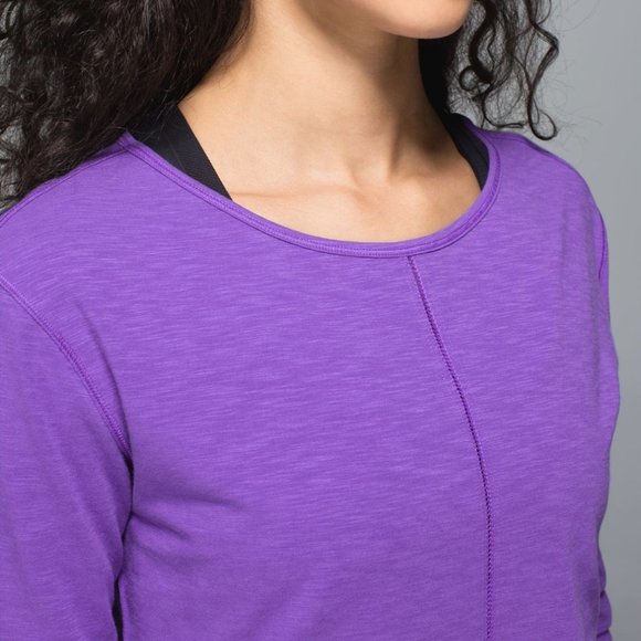 Lululemon Superb Long Sleeve Tee 8 - Picture 2 of 8